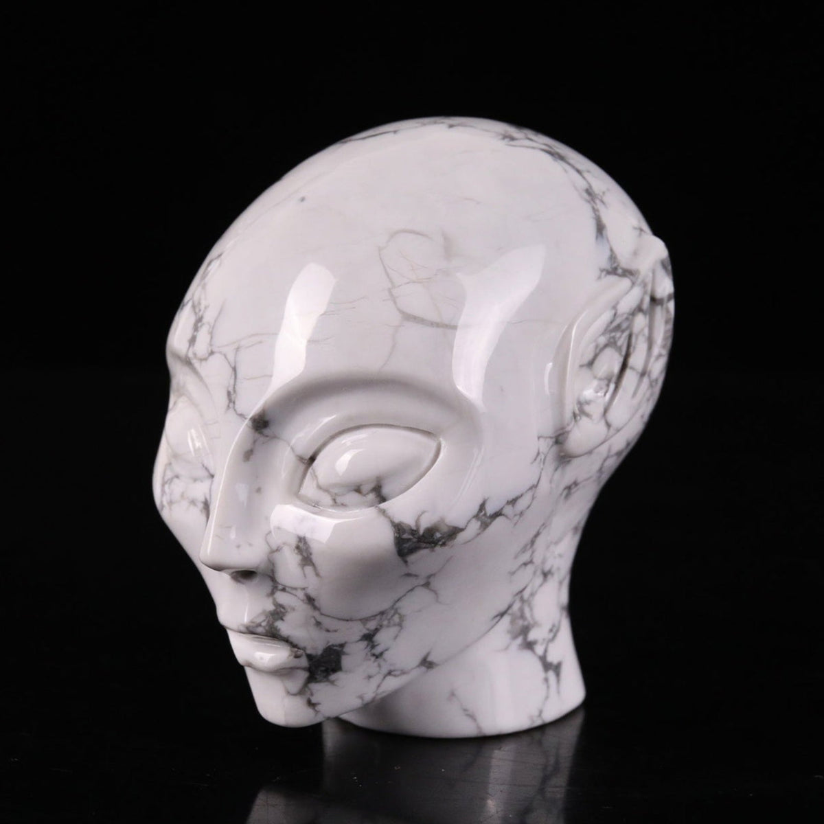 2.7" Howlite Alien Skull Carving  #CSC0035