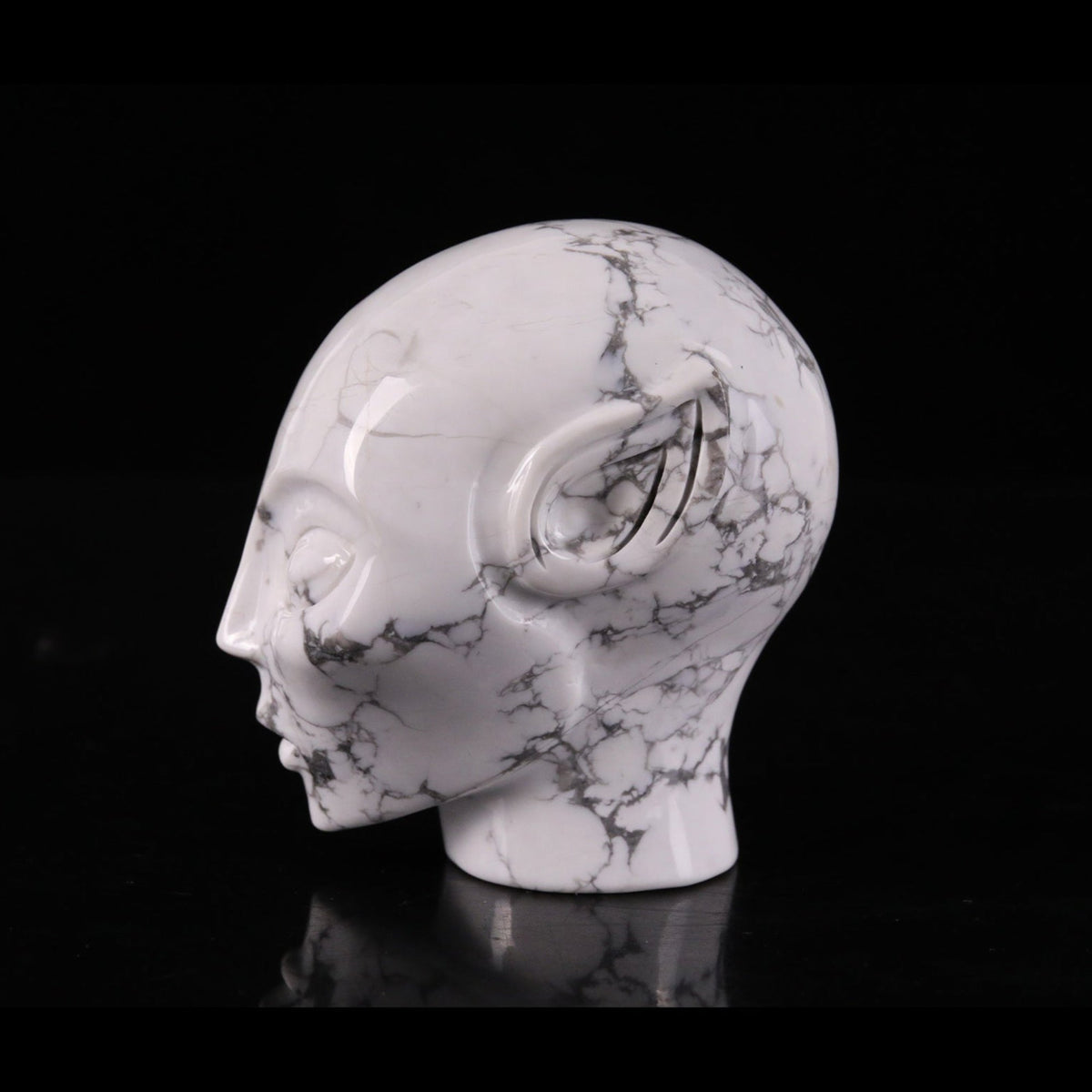 2.7" Howlite Alien Skull Carving  #CSC0035