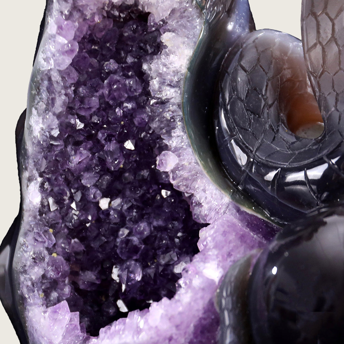 6.6" Druzy Agate Geode Carving  #GDC0008