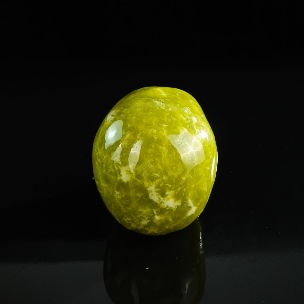 3.0" Serpentine Crystal Skull Carving - Unique Piece #XJ05